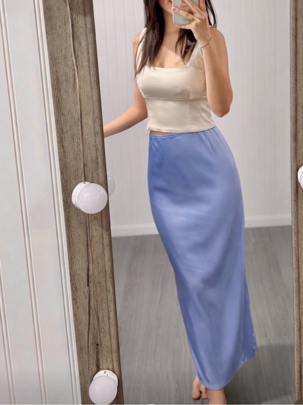 Aritzia WiIfred Ivory Satin Square-Neck Crop Top